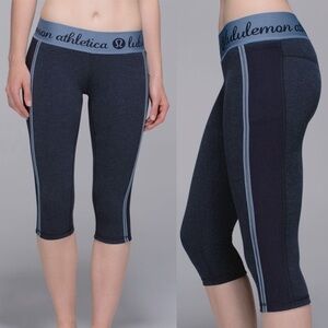 LULULEMON Inner Essence Crop in Heathered Naval Blue Size 8